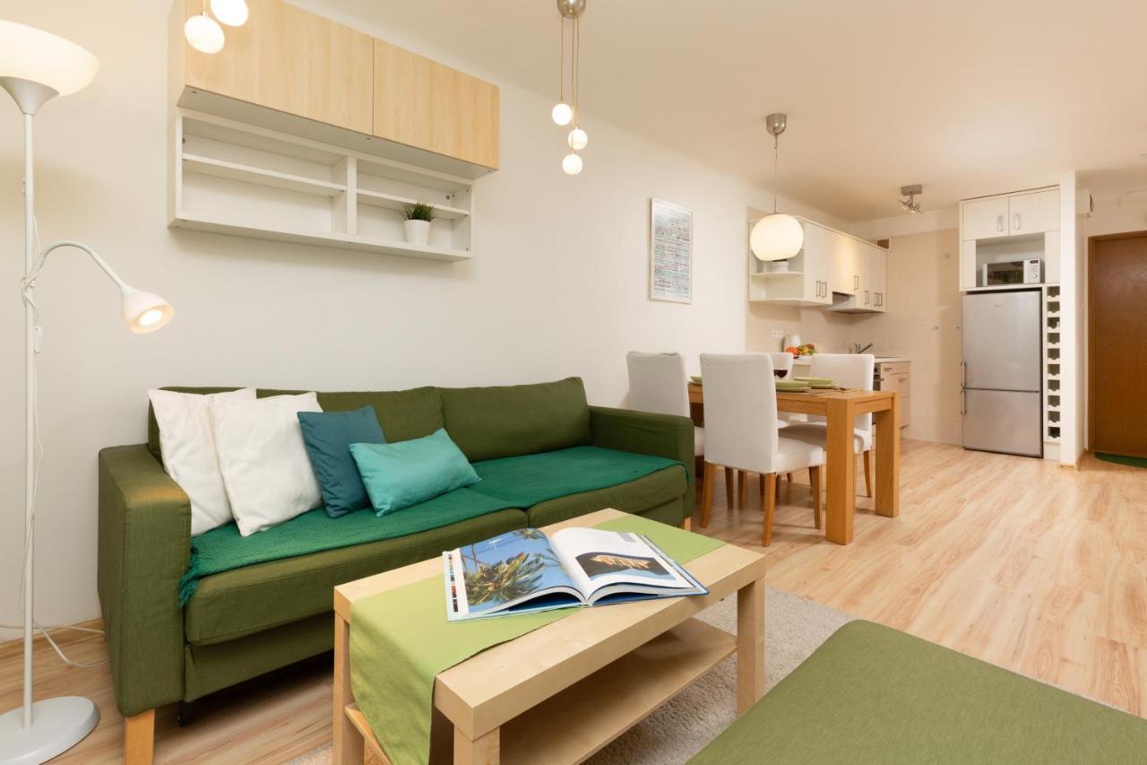 Apartments Warsaw Zelazna By Noclegi Renters Exterior photo