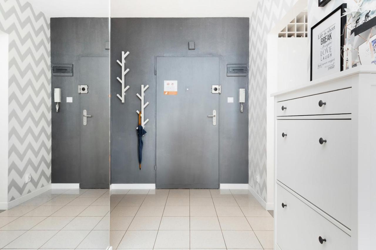 Apartments Warsaw Zelazna By Noclegi Renters Exterior photo